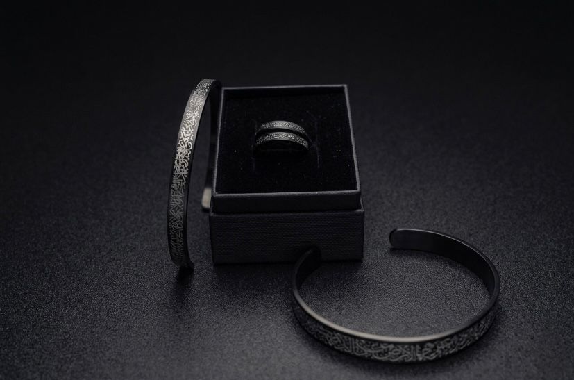 His and Hers Set